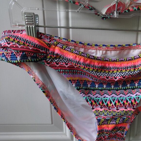 Victoria's Secret Bikini colorful print, top size 36C with push up bottom size L - Picture 14 of 14